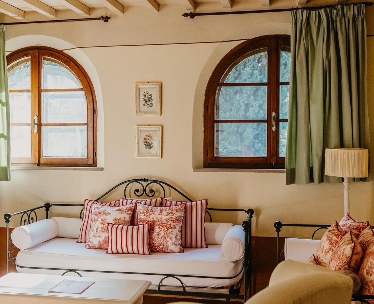 Poggio Cornetto Apartment บิบโบนา ภายนอก รูปภาพ